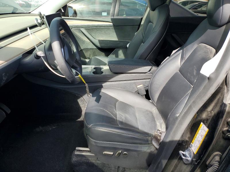 76613795 :رقم المزاد ، 7SAYGDEEXSF305846 vin ، 2025 Tesla Model Y مزاد بيع