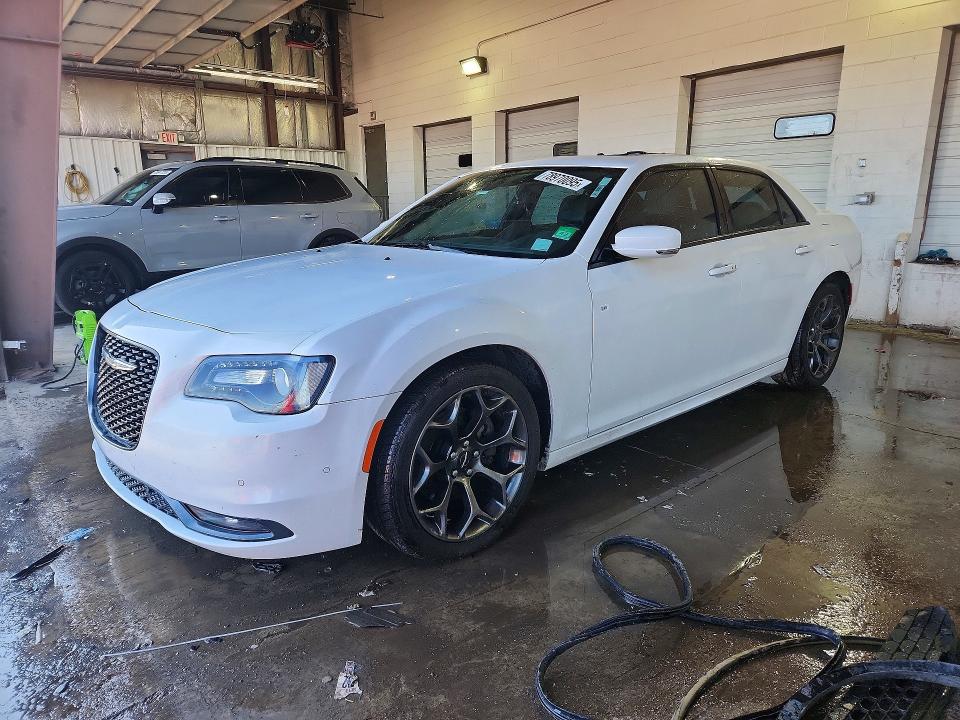 Aukcja sprzedaży 2015 Chrysler 300, vin: 2C3CCABT0FH739461, numer aukcji: 78970095