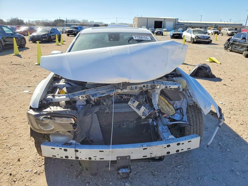Продаж на аукціоні авто 2022 Chrysler 300, vin: 2C3CCABG7NH191430, номер лоту: 77359155
