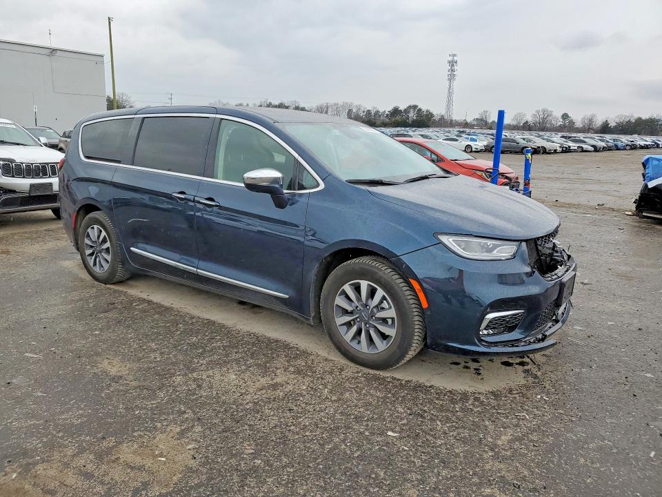 78690545 :رقم المزاد ، 2C4RC1S74NR101053 vin ، 2022 Chrysler Pacifica مزاد بيع