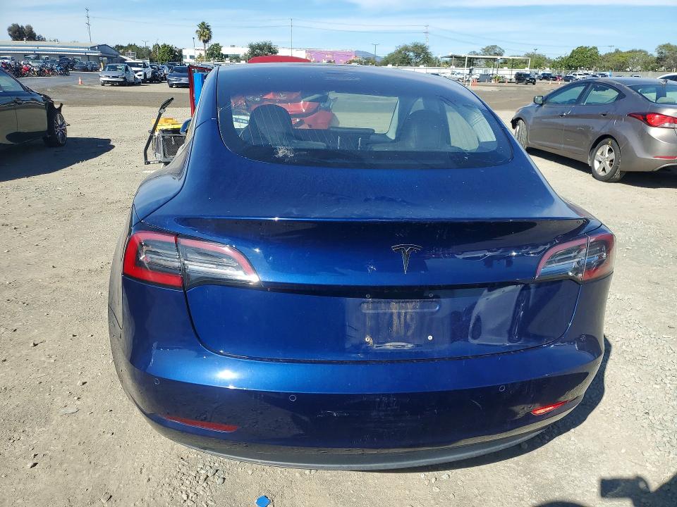Продажа на аукционе авто 2018 Tesla Model 3, vin: 5YJ3E1EA9JF042806, номер лота: 78484925