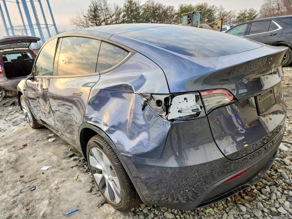 2023 Tesla Model Y მანქანა იყიდება აუქციონზე, vin: 7SAYGDEE2PA193239, აუქციონის ნომერი: 77164025
