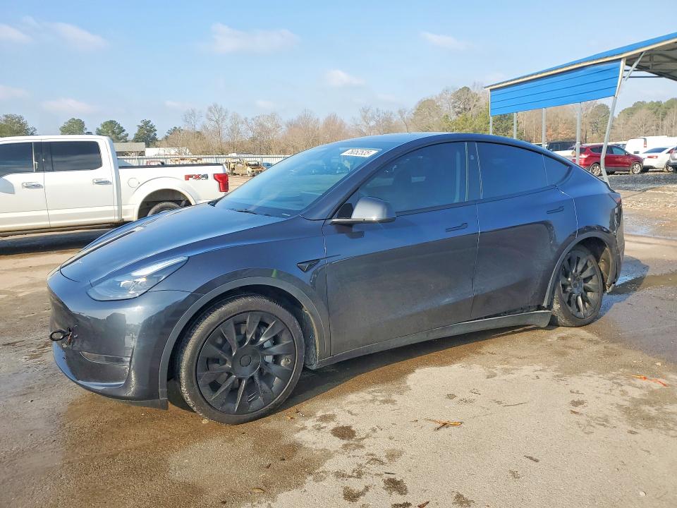 50751626 :رقم المزاد ، 7SAYGDED8RF156841 vin ، 2024 Tesla Model Y مزاد بيع