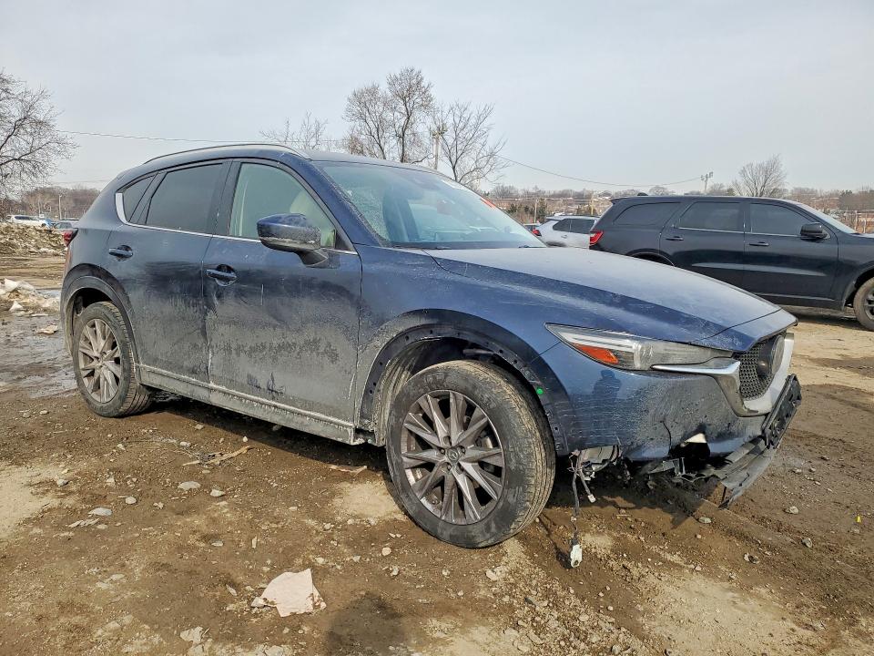 Продаж на аукціоні авто 2019 Mazda Cx-5, vin: JM3KFBDM4K0681239, номер лоту: 76964335