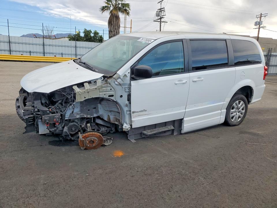 2018 Dodge Grand Caravan მანქანა იყიდება აუქციონზე, vin: 2C7WDGBG7JR243252, აუქციონის ნომერი: 76175895