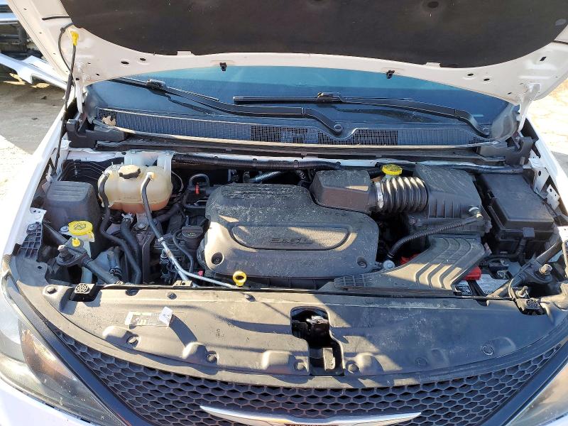 2021 Chrysler Voyager მანქანა იყიდება აუქციონზე, vin: 2C4RC1DG8MR568228, აუქციონის ნომერი: 76441505