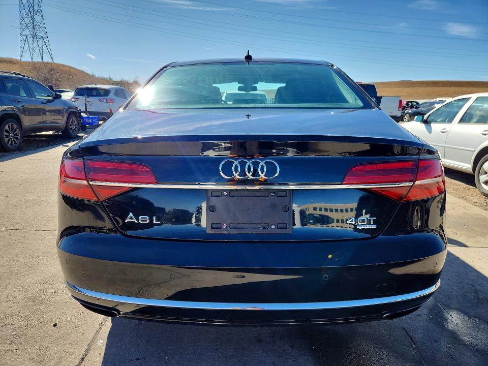 Продаж на аукціоні авто 2015 Audi A8, vin: WAU32AFD4FN022373, номер лоту: 76202215