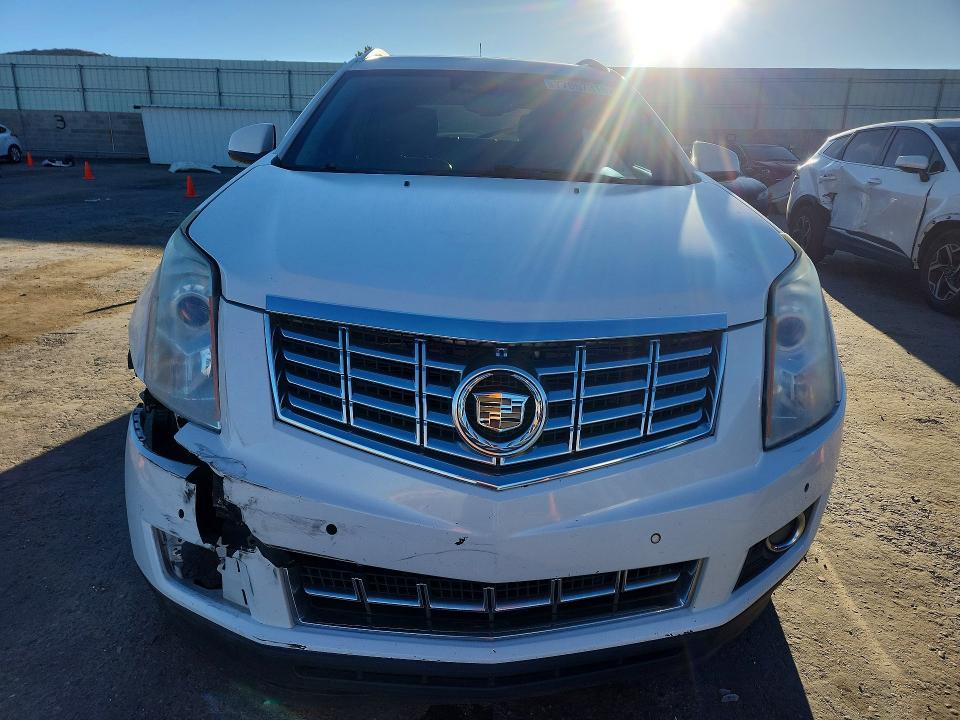 Продажа на аукционе авто 2015 Cadillac Srx, vin: 3GYFNBE37FS572785, номер лота: 77967315