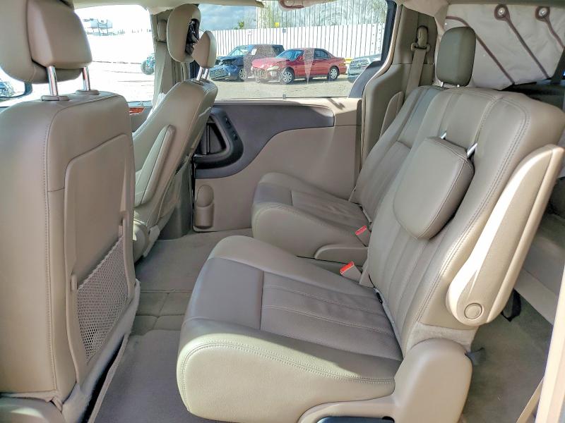 78100435 :رقم المزاد ، 2C4RC1CG9ER364928 vin ، 2014 Chrysler Town & Country مزاد بيع