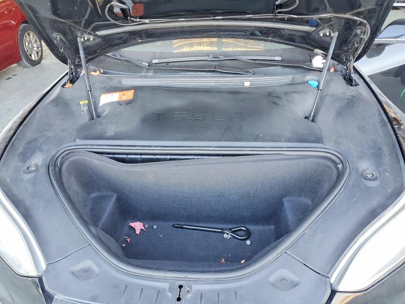 75194595 :رقم المزاد ، 5YJSA1E22JF248419 vin ، 2018 Tesla Model S مزاد بيع