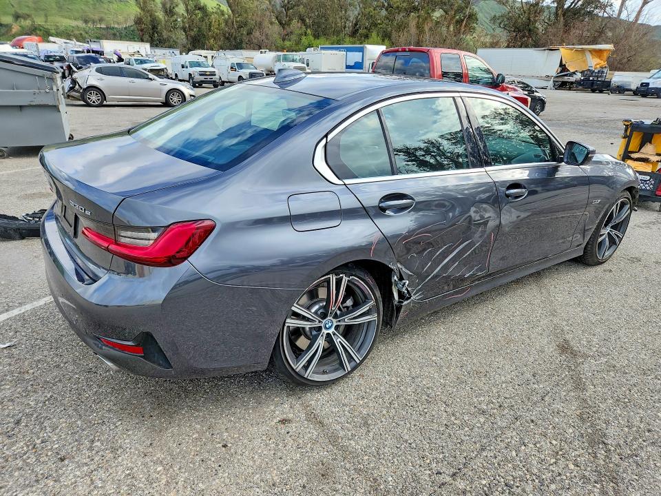 2022 Bmw 330e მანქანა იყიდება აუქციონზე, vin: 3MW5P7J05N8C27252, აუქციონის ნომერი: 77758525