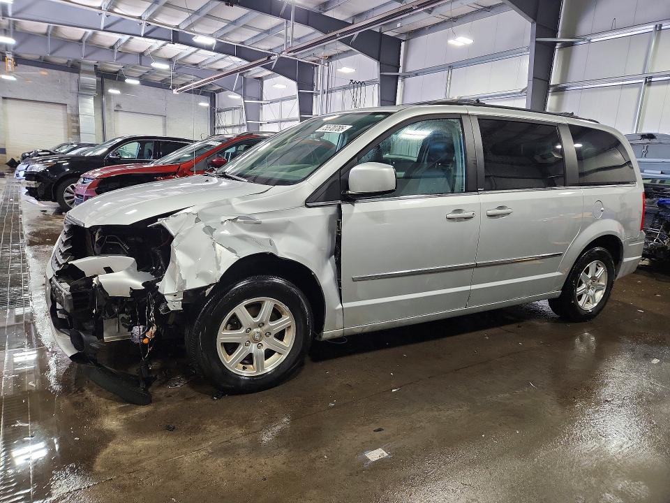 75570785 :رقم المزاد ، 2A8HR54X59R601025 vin ، 2009 Chrysler Town & Country مزاد بيع
