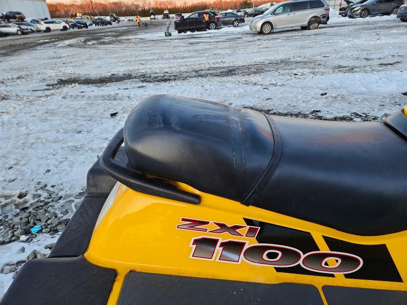 2001 Kawa Jet Ski მანქანა იყიდება აუქციონზე, vin: KAW31733B101, აუქციონის ნომერი: 75557275