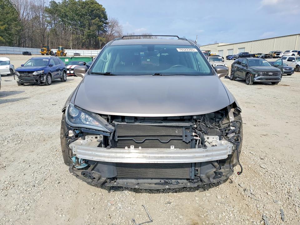 2017 Chrysler Pacifica მანქანა იყიდება აუქციონზე, vin: 2C4RC1BG9HR654205, აუქციონის ნომერი: 76522285