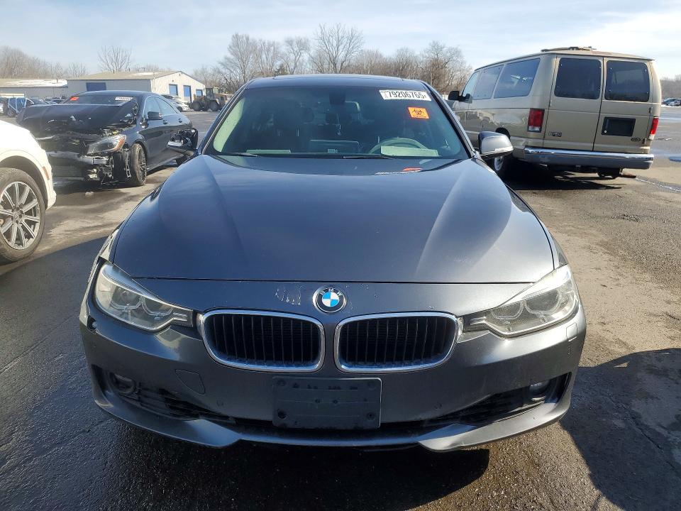 2015 Bmw 328 მანქანა იყიდება აუქციონზე, vin: WBA3B3G50FNR85967, აუქციონის ნომერი: 79206765