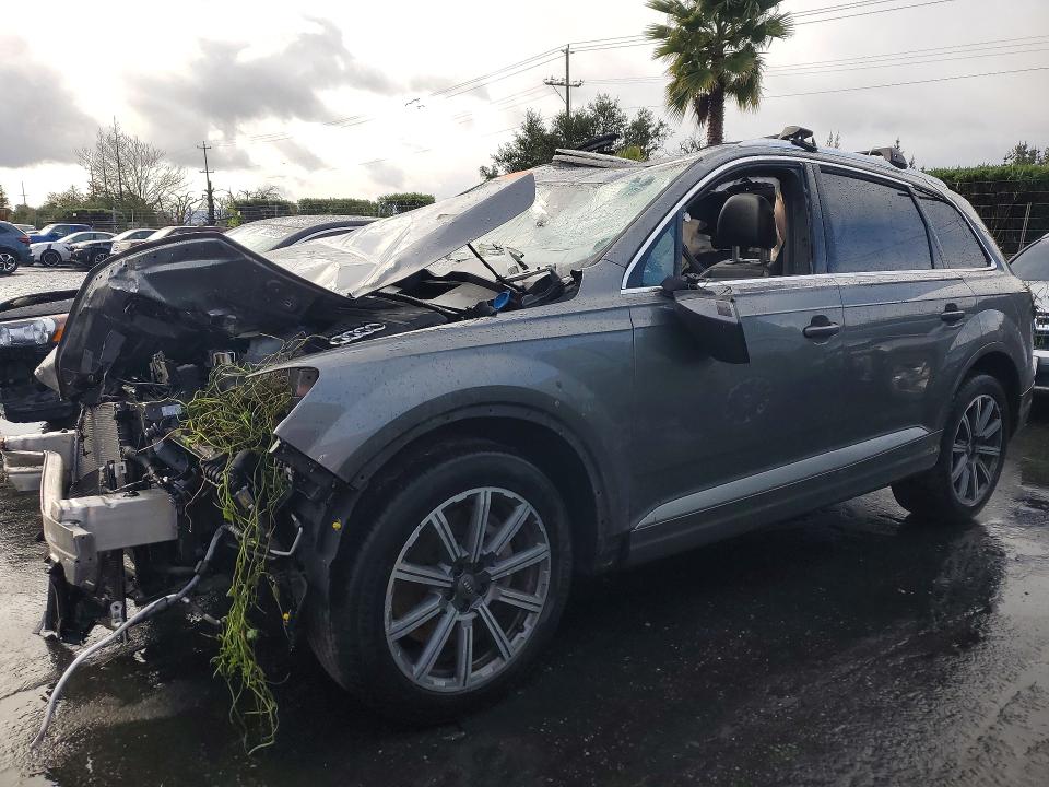 77797375 :رقم المزاد ، WA1LAAF76HD016125 vin ، 2017 Audi Q7 مزاد بيع