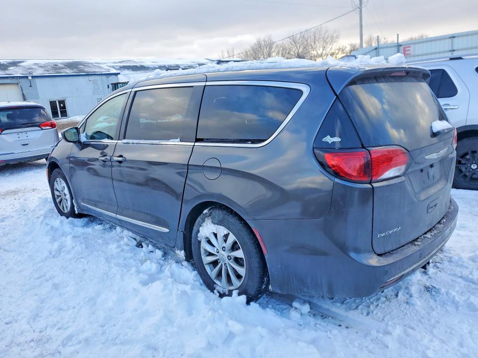 Продажа на аукционе авто 2018 Chrysler Pacifica, vin: 2C4RC1BG1JR252913, номер лота: 75811715