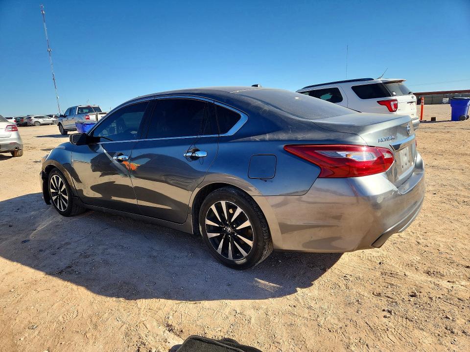76653075 :رقم المزاد ، 1N4AL3AP8JC105576 vin ، 2018 Nissan Altima مزاد بيع