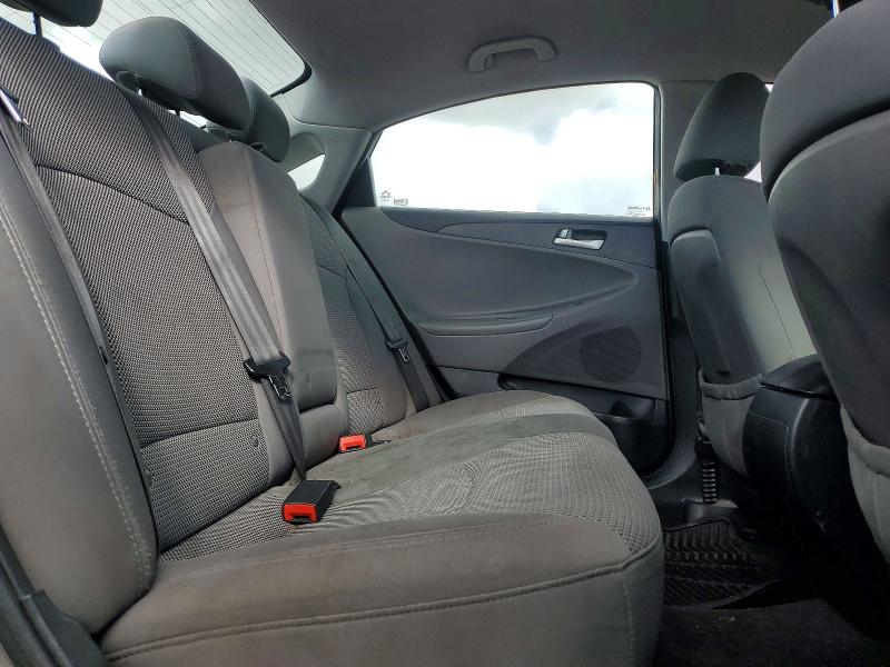 77134085 :رقم المزاد ، 5NPEB4AC8CH487553 vin ، 2012 Hyundai Sonata مزاد بيع