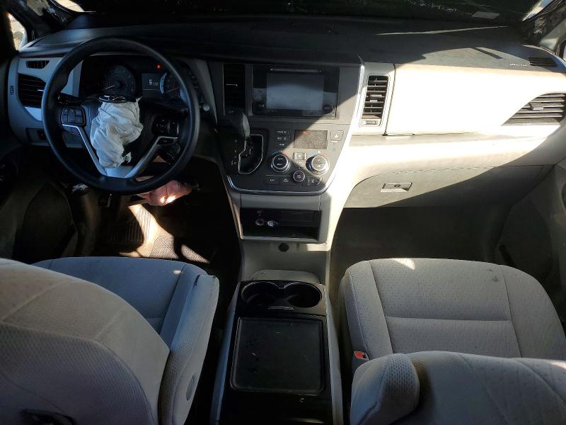 77886765 :رقم المزاد ، 5TDKK3DC4FS610675 vin ، 2015 Toyota Sienna مزاد بيع