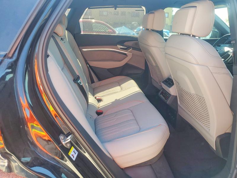 Продаж на аукціоні авто 2024 Audi Q8 E-tron, vin: WA16AAGE5RB017919, номер лоту: 77215505