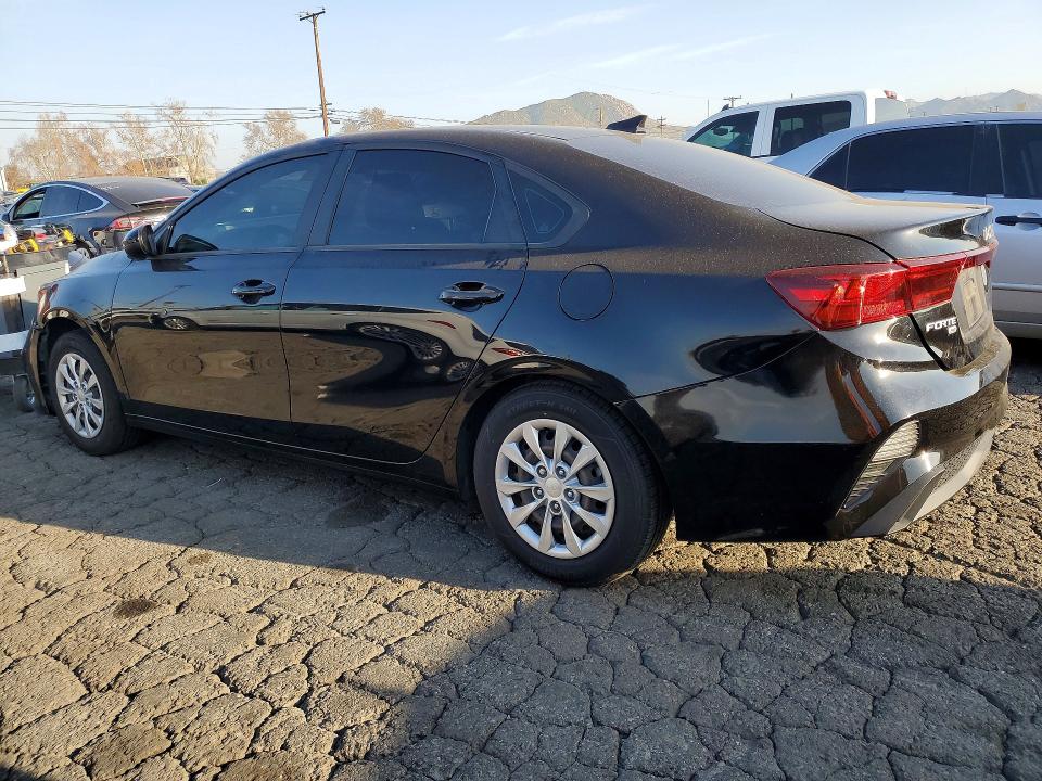 2022 Kia Forte მანქანა იყიდება აუქციონზე, vin: 3KPF24AD1NE461204, აუქციონის ნომერი: 76465345