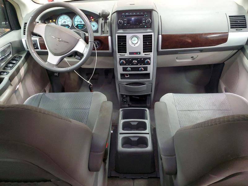 2010 Chrysler Town & Country მანქანა იყიდება აუქციონზე, vin: 2A4RR5D15AR243480, აუქციონის ნომერი: 77651795