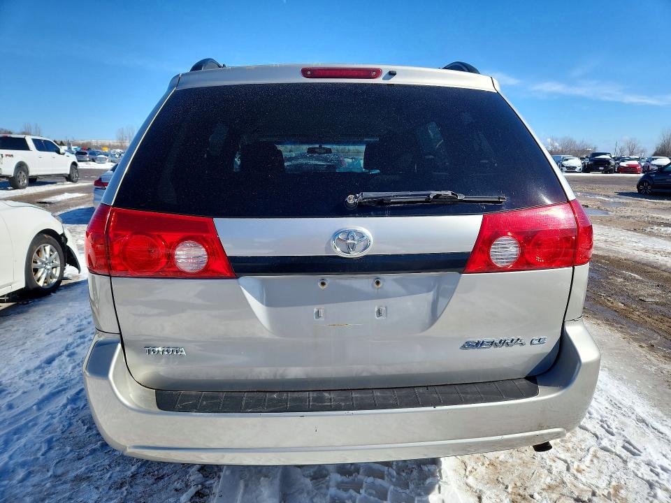 Aukcja sprzedaży 2010 Toyota Sienna, vin: 5TDZK4CC5AS339088, numer aukcji: 74942315