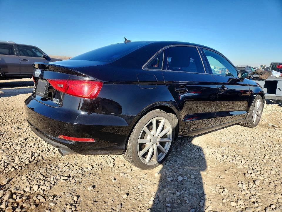 Продажа на аукционе авто 2016 Audi A3, vin: WAUB8GFFXG1064540, номер лота: 76385975