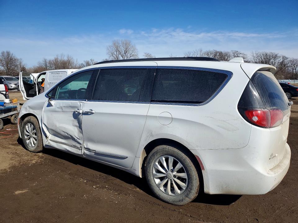 Продажа на аукционе авто 2017 Chrysler Pacifica, vin: 2C4RC1BGXHR759125, номер лота: 78986375
