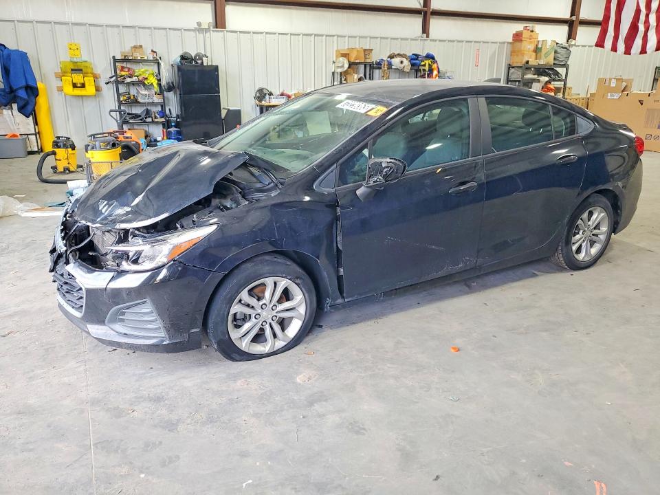 72239365 :رقم المزاد ، 1G1BC5SM6K7151490 vin ، 2019 Chevrolet Cruze Ls مزاد بيع