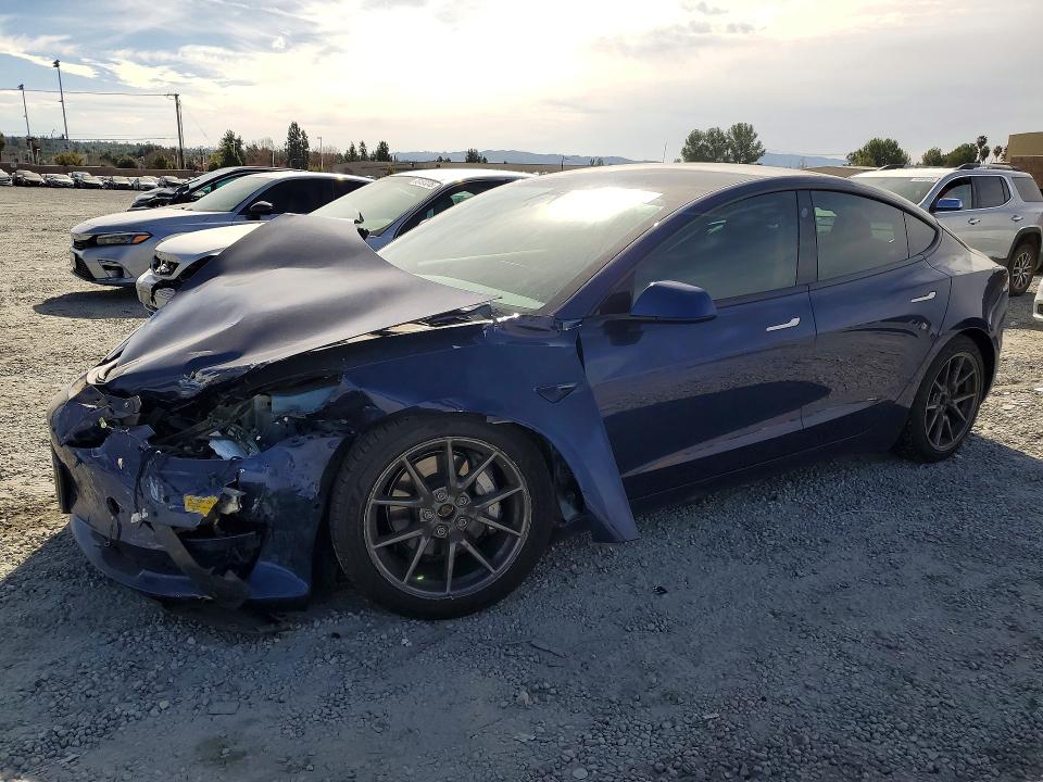 2021 Tesla Model 3 მანქანა იყიდება აუქციონზე, vin: 5YJ3E1EB5MF012957, აუქციონის ნომერი: 76030135