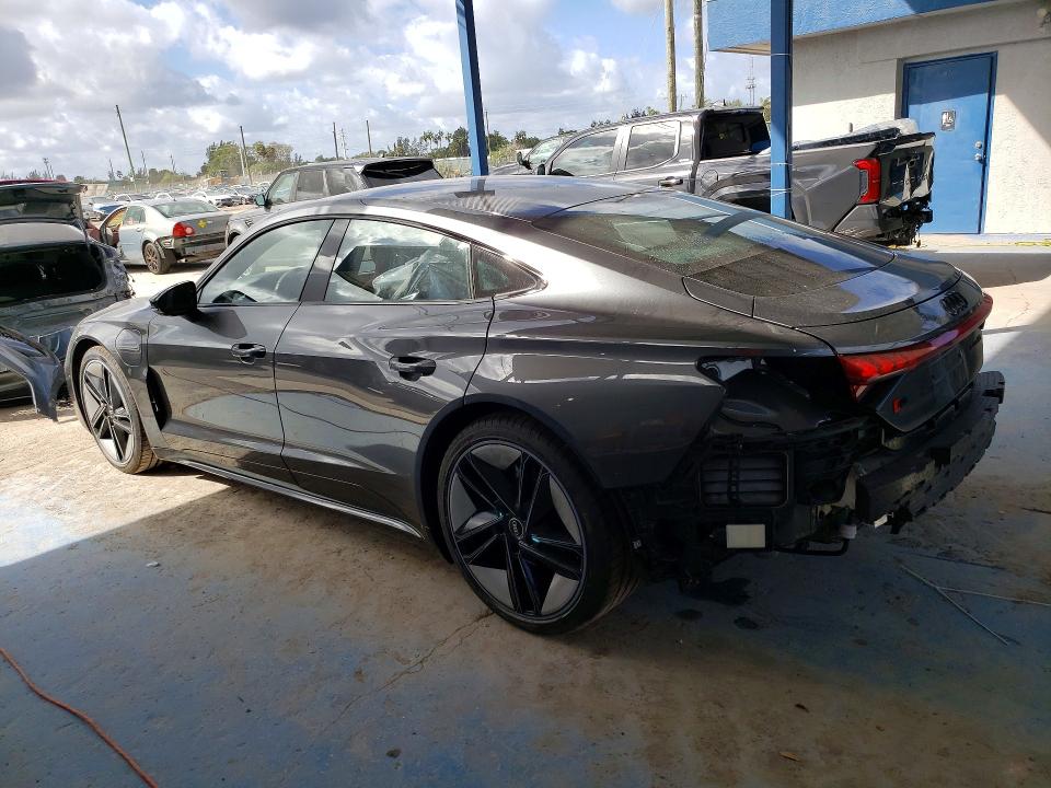 77602655 :رقم المزاد ، WAUBHBFWXP7901139 vin ، 2023 Audi Rs E-tron Gt مزاد بيع