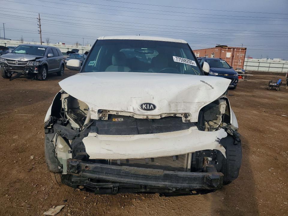 77598205 :رقم المزاد ، KNDJP3A56F7116380 vin ، 2015 Kia Soul مزاد بيع