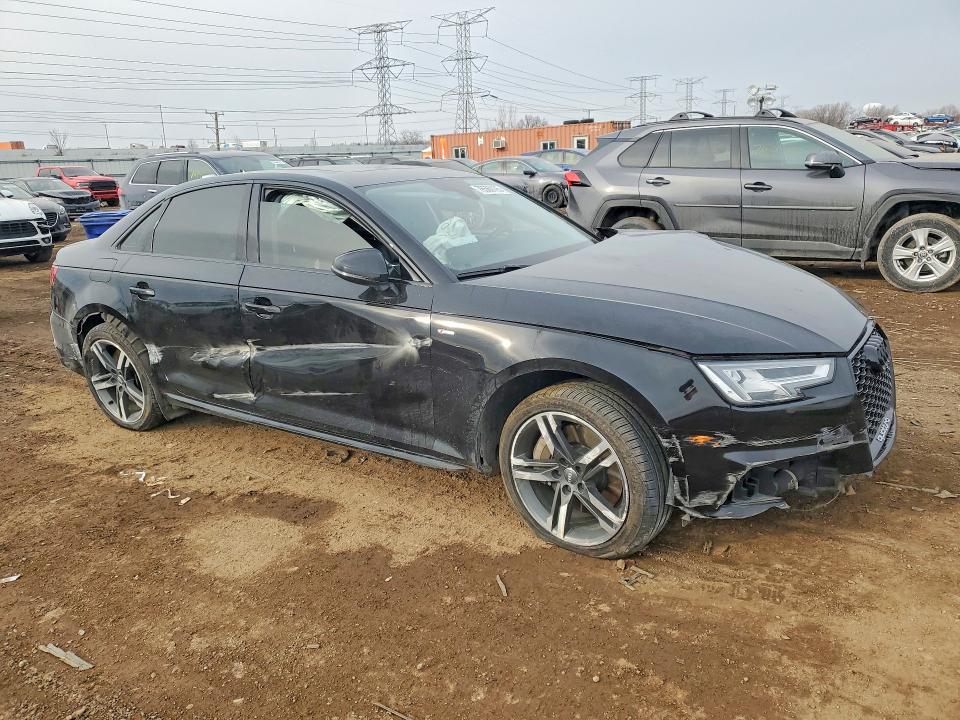 Продажа на аукционе авто 2017 Audi A4, vin: WAUENAF40HN016072, номер лота: 76580195