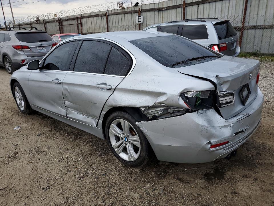 76874675 :رقم المزاد ، WBA8B9G57JNU99027 vin ، 2018 Bmw 330 مزاد بيع