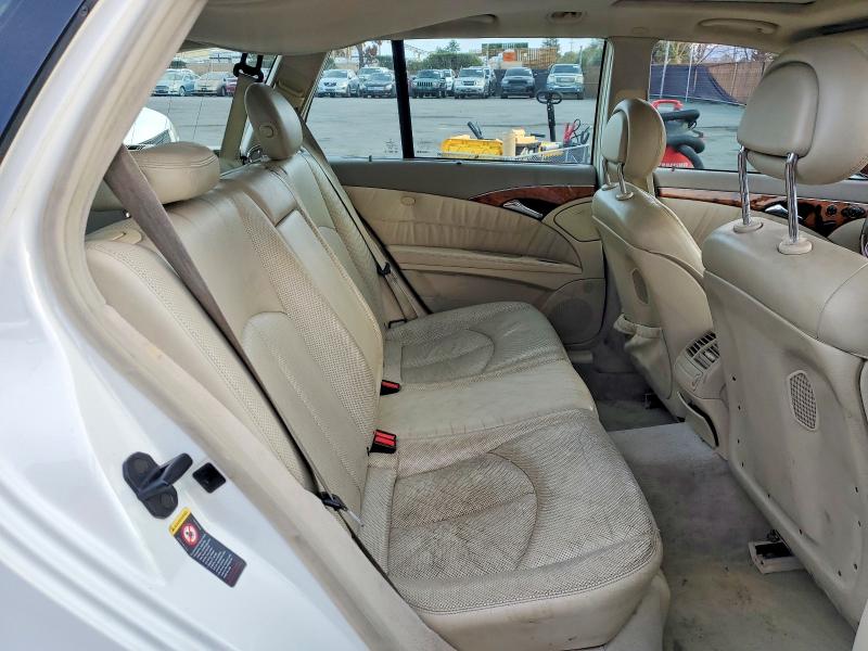 76170835 :رقم المزاد ، WDBUH65JX4A481968 vin ، 2004 Mercedes-benz E مزاد بيع