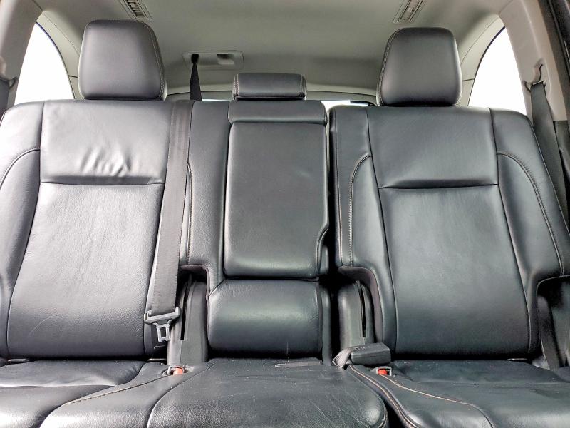 Продаж на аукціоні авто 2018 Toyota Highlander, vin: 5TDJZRFH1JS899171, номер лоту: 75373055