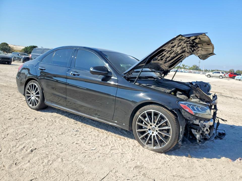 77414685 :رقم المزاد ، W1KWF8DB0MR650098 vin ، 2021 Mercedes-benz C مزاد بيع