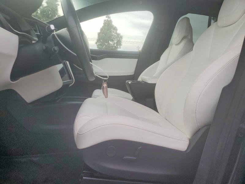 76589295 :رقم المزاد ، 5YJXCAE23JF121193 vin ، 2018 Tesla Model X مزاد بيع
