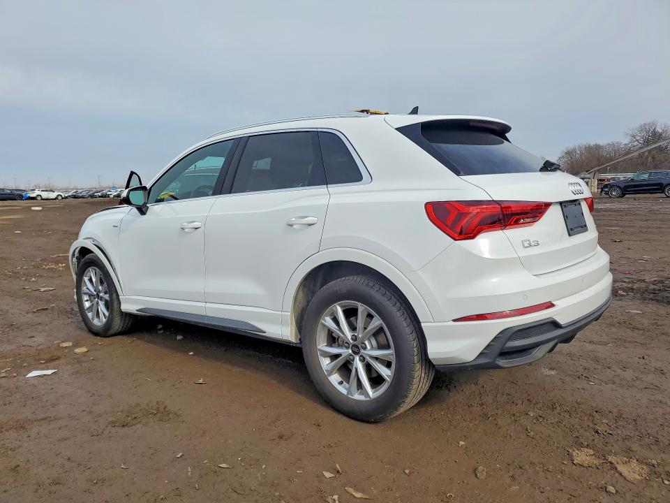 77586665 :رقم المزاد ، WA1DECF37P1113772 vin ، 2023 Audi Q3 مزاد بيع