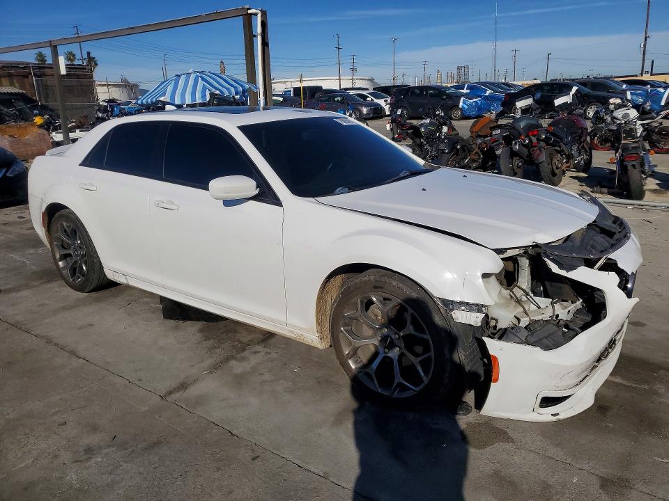 2017 Chrysler 300 მანქანა იყიდება აუქციონზე, vin: 2C3CCABG8HH616092, აუქციონის ნომერი: 78666485