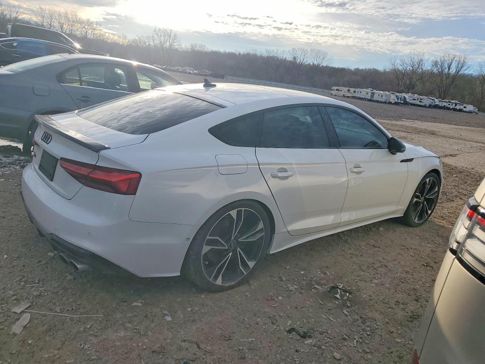 Продажа на аукционе авто 2022 Audi S5, vin: WAUB4CF52NA011646, номер лота: 77593935