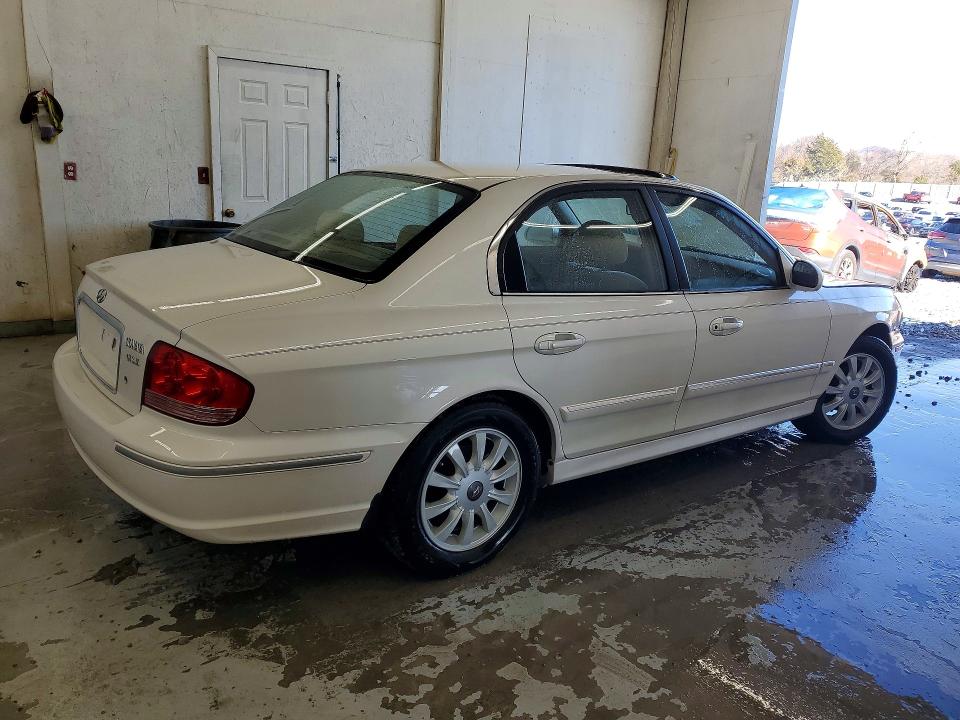 Aukcja sprzedaży 2002 Hyundai Sonata, vin: KMHWF35H72A685874, numer aukcji: 79244945