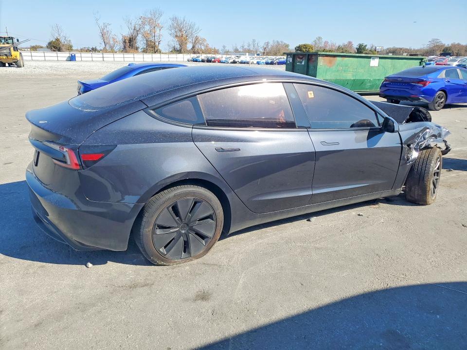 2025 Tesla Model 3 მანქანა იყიდება აუქციონზე, vin: 5YJ3E1EA2SF058766, აუქციონის ნომერი: 76575555