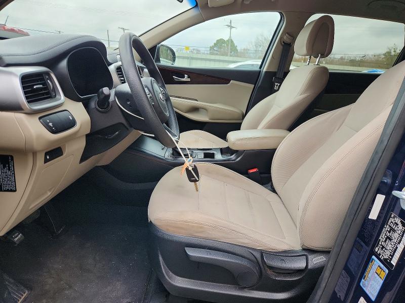 76049195 :رقم المزاد ، 5XYPG4A50HG190786 vin ، 2017 Kia Sorento مزاد بيع