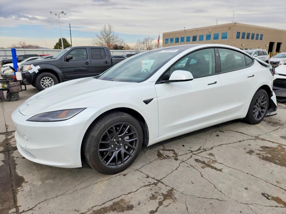 Продаж на аукціоні авто 2025 Tesla Model 3, vin: 5YJ3E1EB3SF034016, номер лоту: 75208285