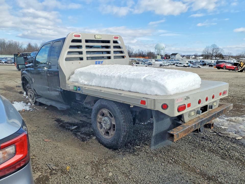 77145375 :رقم المزاد ، 1FT8X3BT9FEC86109 vin ، 2015 Ford F350 Super مزاد بيع