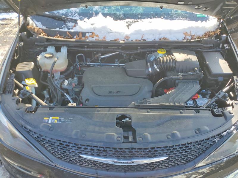 75178095 :رقم المزاد ، 2C4RC1CG2PR548577 vin ، 2023 Chrysler Voyager مزاد بيع