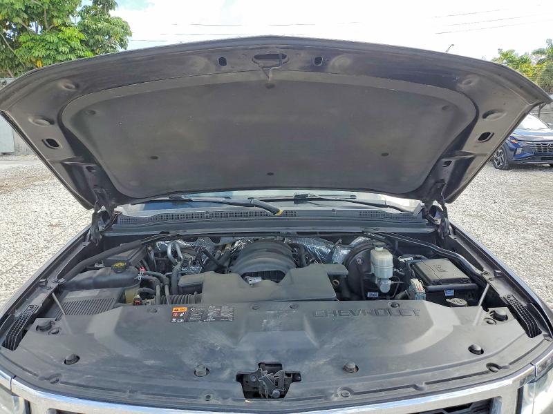 77929975 :رقم المزاد ، 1GNSCBKC3FR745212 vin ، 2015 Chevrolet Tahoe مزاد بيع